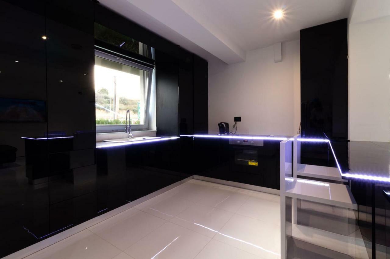 Ezra Luxury Apartments Năvodari Extérieur photo